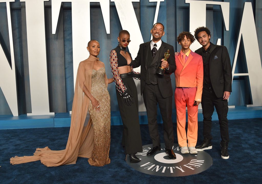 Willow Smith, Will Smith, Jaden Smith, Trey Smith, Jada Pinkett-Smith, crop top, boots, leather boots, platform boots, stiletto boots, Oscars, Vanity Fair, red carpet, afterparty