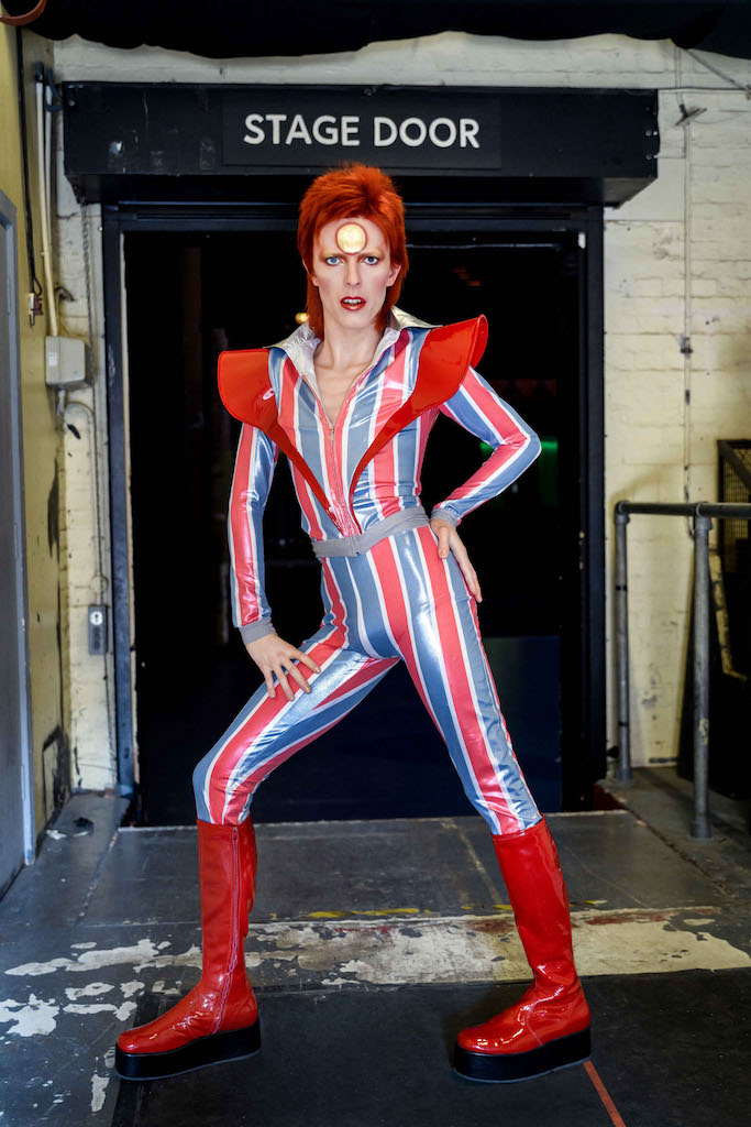 david bowie, ziggy stardust, red platforms,Madame Tussauds, red hair