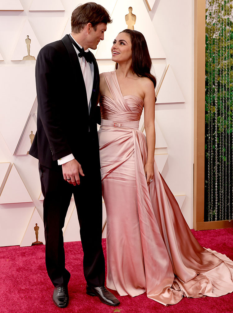 Mila Kunis Wore Zuhair Murad Couture To The 2022 Oscars
