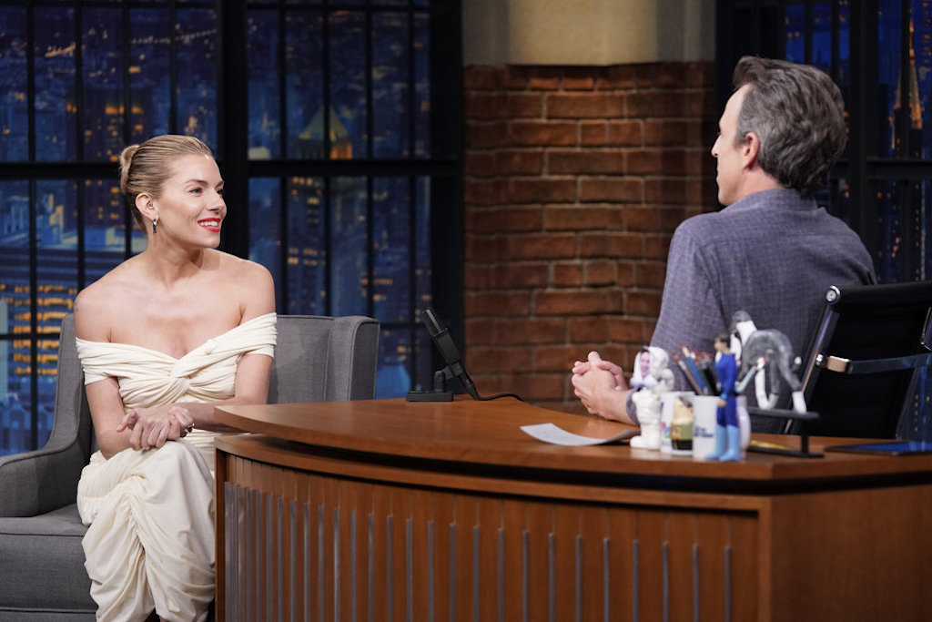 Sienna Miller, all-white, square toe sandals, 'Late Night with Seth Meyers', April 6 2022