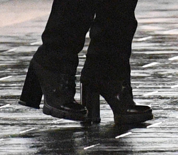 Halle Berry, Lug Sole Boots