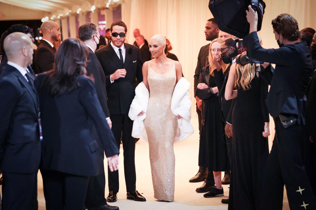 Pete Davidson and Kim Kardashian arrive at the In America: An Anthology of Fashion themed Met Gala at the Metropolitan Museum of Art in New York City, New York, U.S., May 2, 2022. Picture taken May 2, 2022. REUTERS/Andrew Kelly