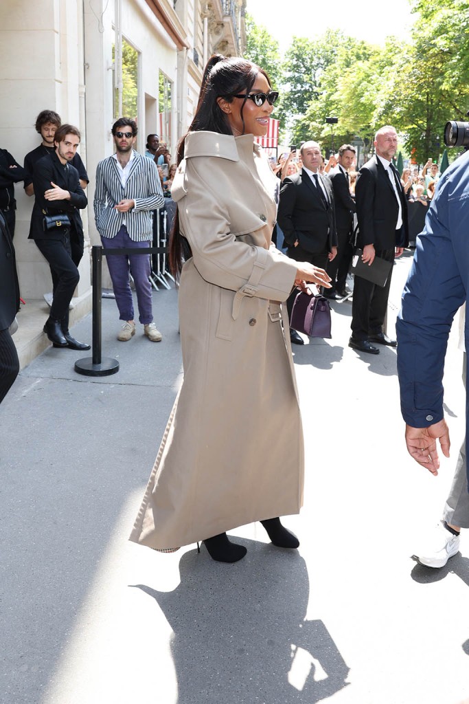 Naomi Campbell, Balenciaga Fashion Show, Haute Couture Week 