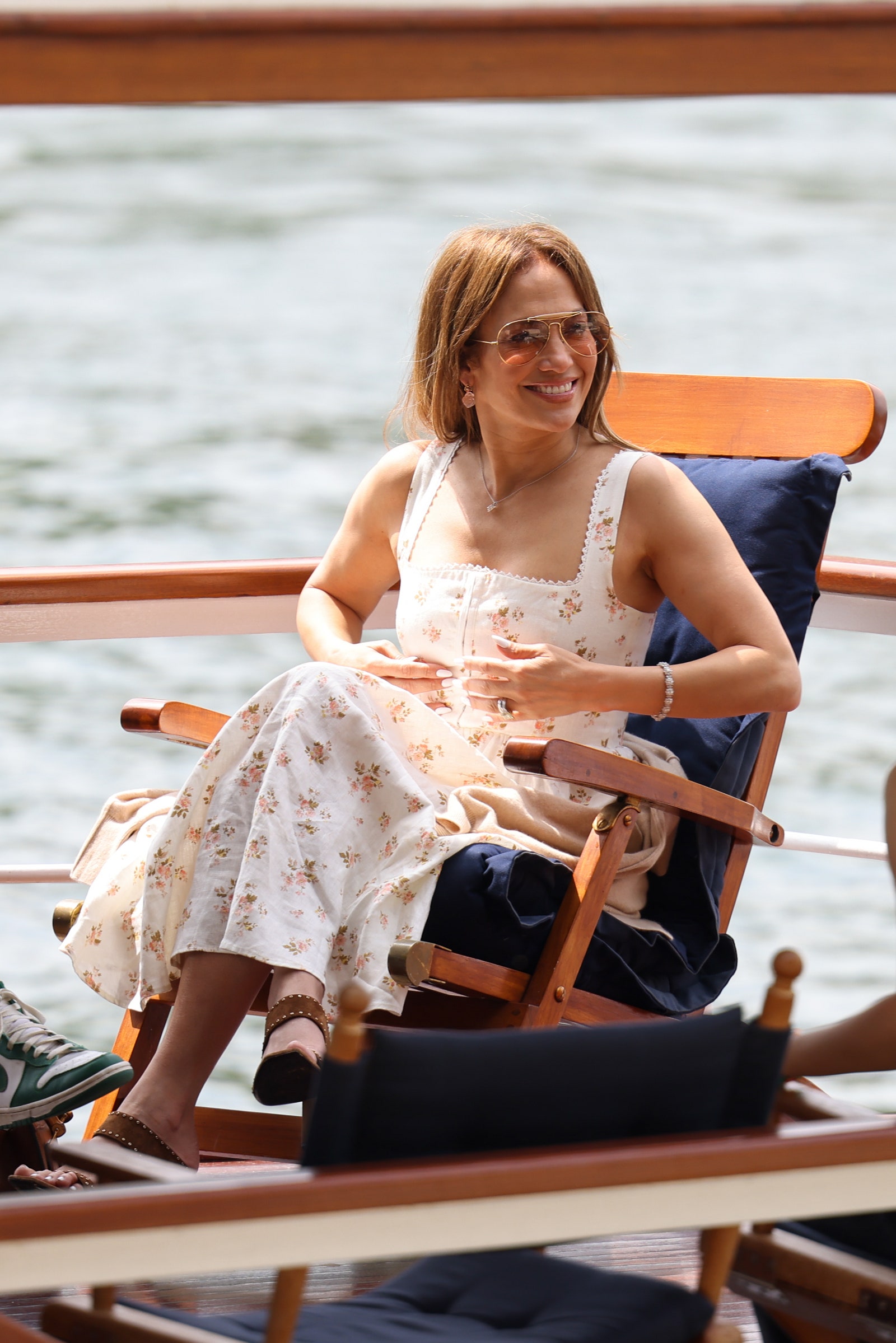 PARIS FRANCE  JULY 23 Jennifer Lopez and Ben Affleck  take a cruise on the River Seine on July 23 2022 in Paris France.