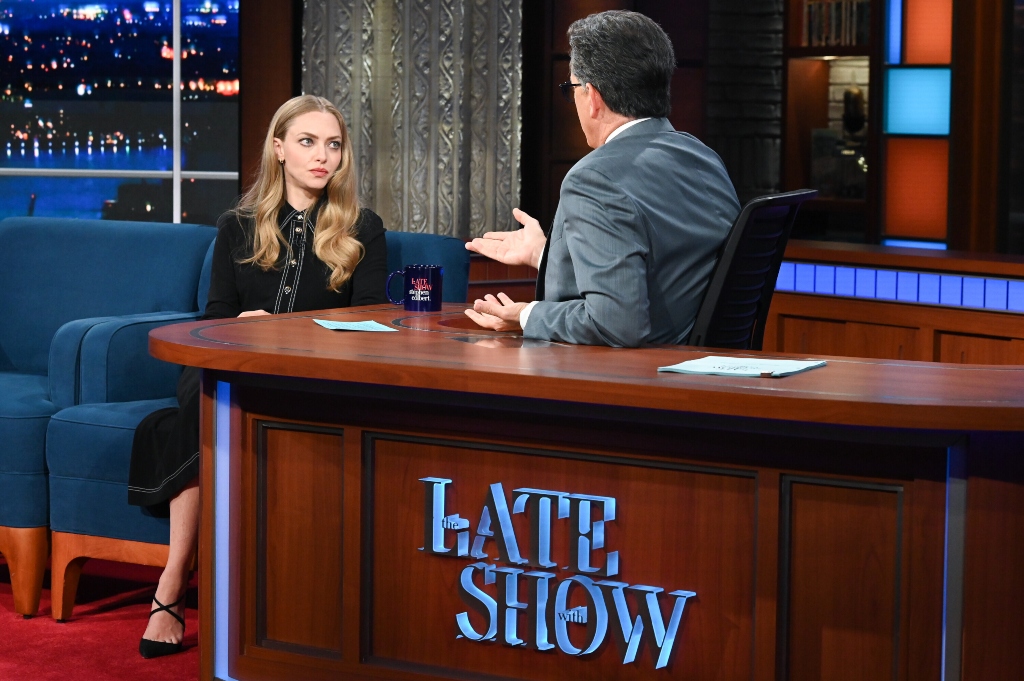 amanda seyfried, The Late Show with Stephen Colbert, black shirt dress, black patent leather Christian Louboutin Maltaise Pumps