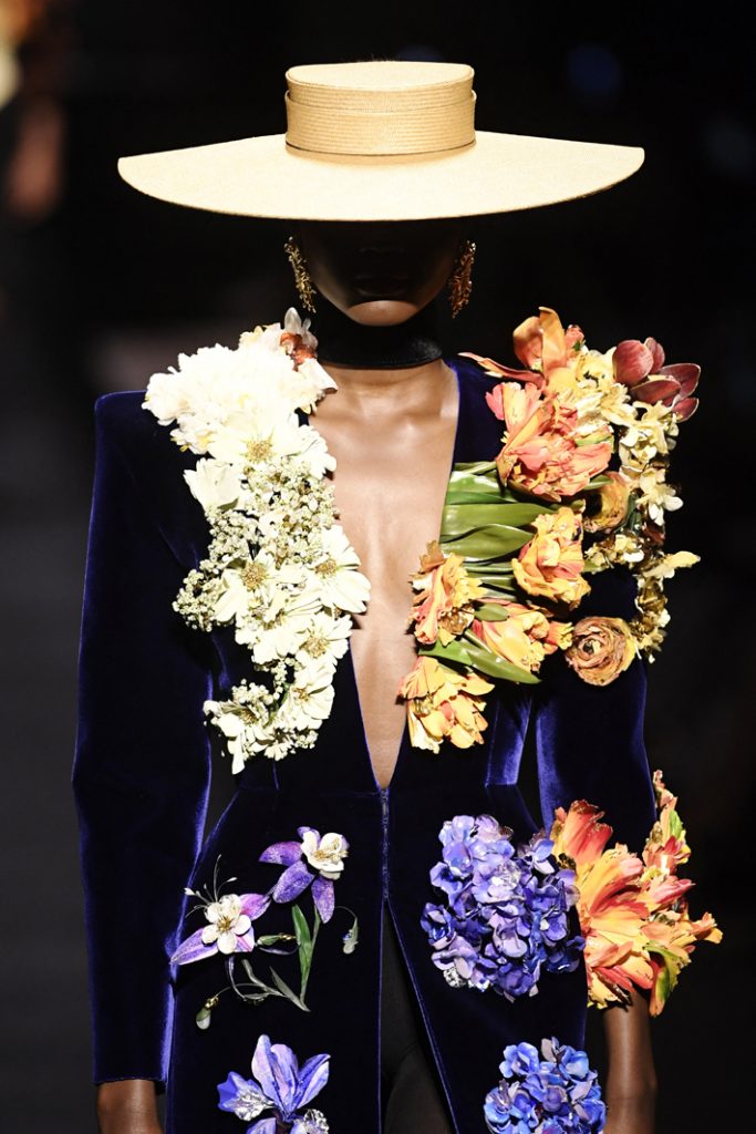 schiaparelli paris haute couture floral design