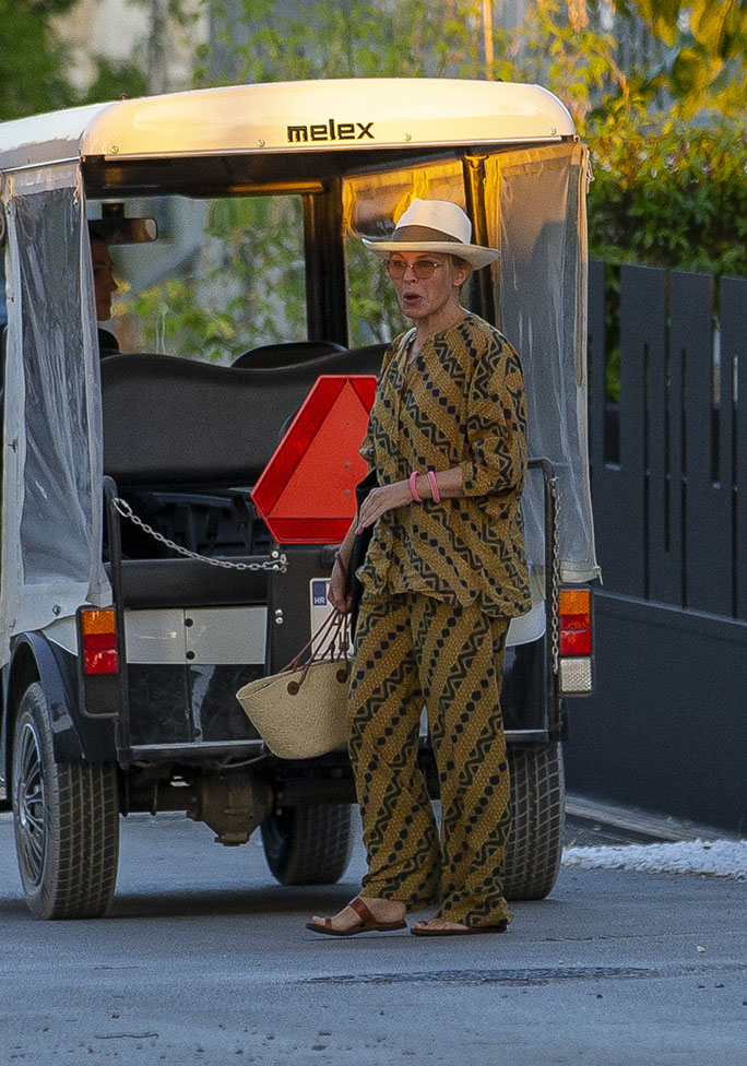 Singer Kylie Minogue was seen leaving a luxurious villa in a casual outfit during her holiday in Rovinj, Croatia on August 10, 2022. She is in Rovinj in a luxurious villa of 700 square meters with her friend and producer Sky Adams. Minogue is the most famous Australian recording artist of all time, with more than 80 million records sold worldwide. She has won numerous awards, including a Grammy Award, three Brit Awards and 17 ARIA Music Awards. Photo: Srecko Niketic/PIXSELLPictured: Kylie MinogueRef: SPL5331896 100822 NON-EXCLUSIVEPicture by: Srecko Niketic/PIXSELL / SplashNews.comSplash News and PicturesUSA: +1 310-525-5808London: +44 (0)20 8126 1009Berlin: +49 175 3764 166photodesk@splashnews.comAustralia Rights, Indonesia Rights, India Rights, South Korea Rights, Malaysia Rights, Norway Rights, Singapore Rights, Taiwan Rights, United Kingdom Rights, United States of America Rights