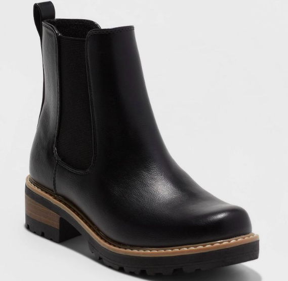 Water Repellant Chelsea Boots