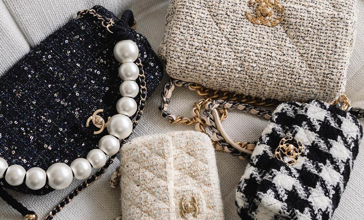wardrobe styling tips from stylist expert melody Mashilompane style concierge chanel black and white purses