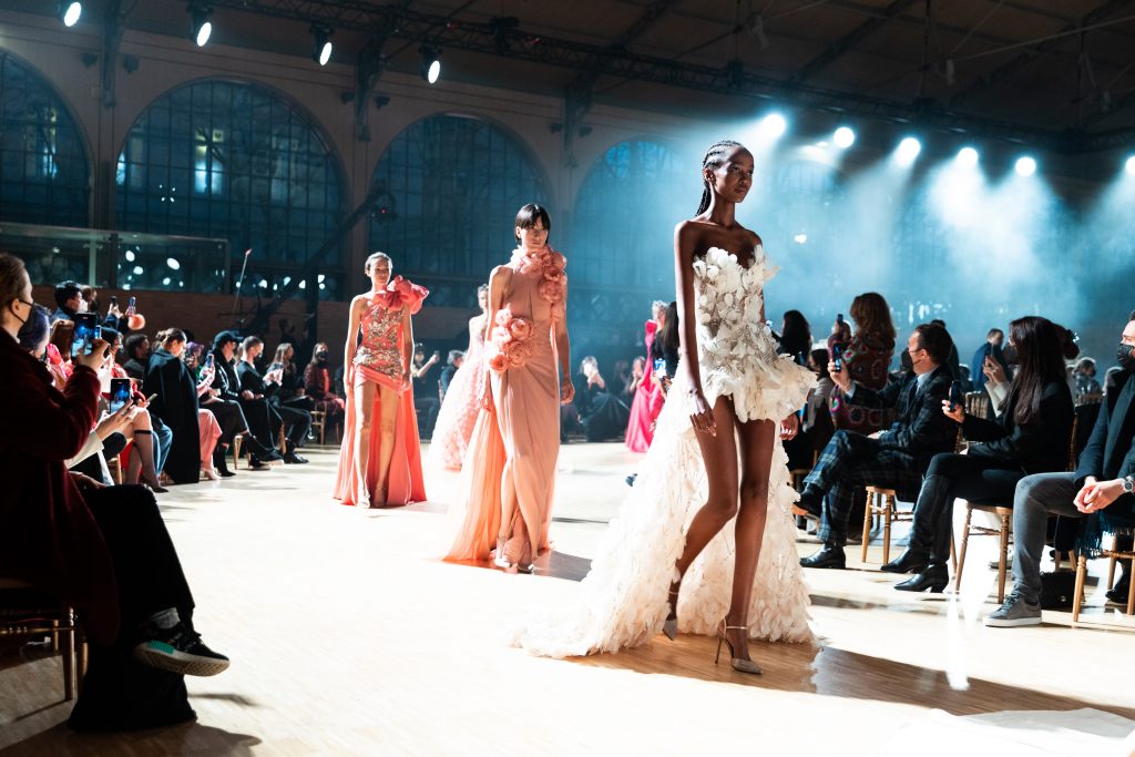 elie saab runway paris fashion week haute couture spring summer 2022