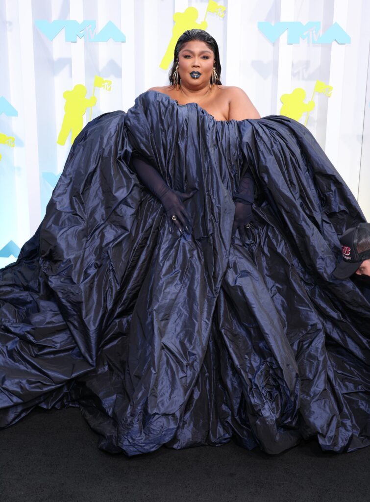 Lizzo Channels Her Inner Emo Princess on the VMAs 2022 Red Carpet