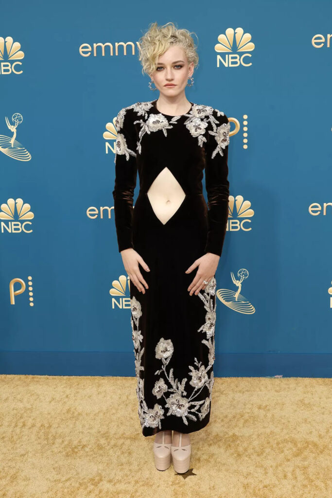 Julia Garner in Gucci - 2022 Emmys