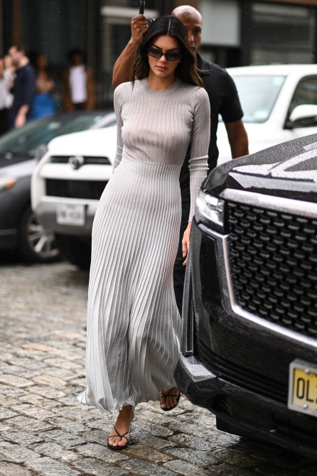 STYLECASTER | Kendall Jenner NYFW Street Style