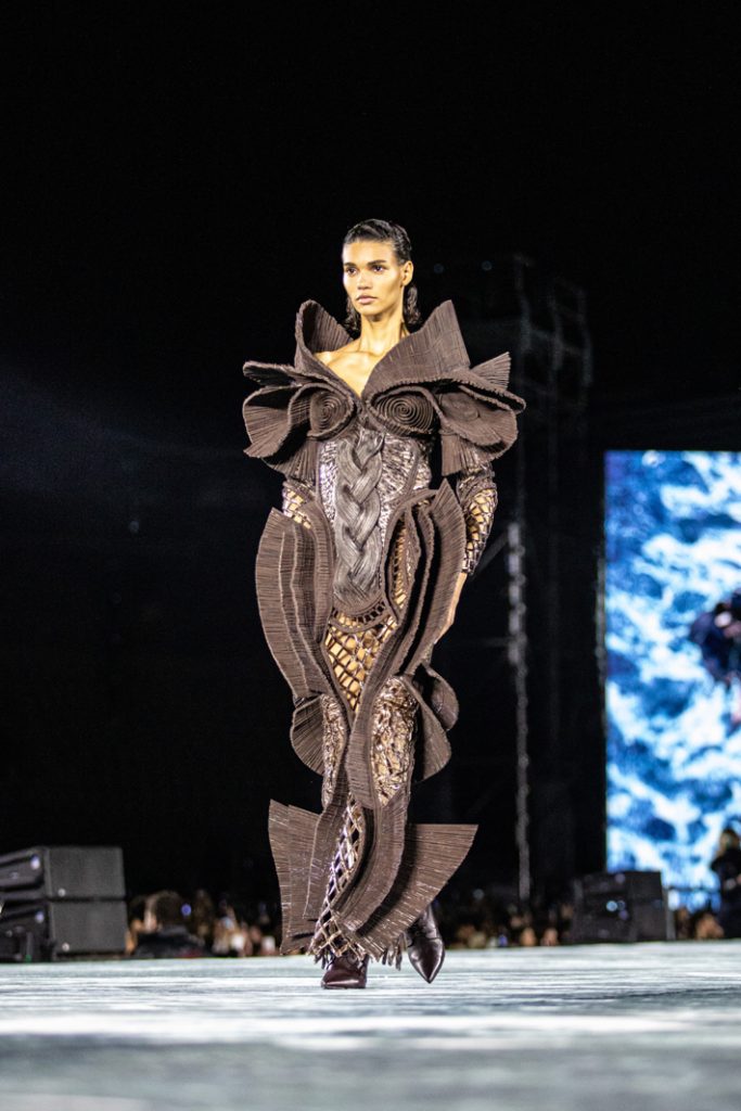 ss23 runway Balmain Ready to Wear Spring/Summer 2023 during Paris Fashion Week on September 28, 2022 (Photo by Victor LOCHON/Gamma-Rapho via Getty Images)