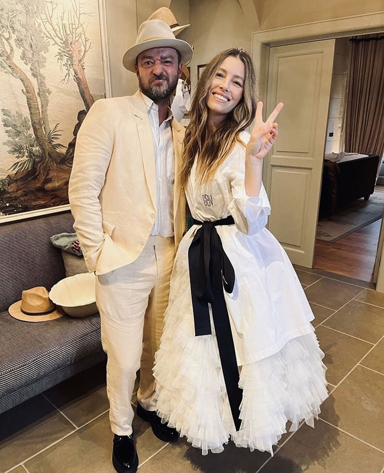 Jessica Biel Renews Her Wedding Vows Wearing Giambattista Valli Haute Couture