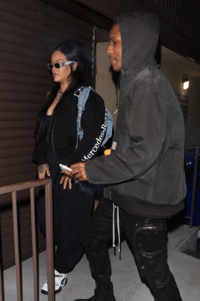 Los Angeles, CA  - *EXCLUSIVE*  - Round 3! Power couple Rihanna and boyfriend A$AP Rocky are back in the studio as we catch them arriving at a recording studio for the third night in a row in Los Angeles.  Pictured: Rihanna, A$AP Rocky  BACKGRID USA 18 SEPTEMBER 2022   USA: +1 310 798 9111 / usasales@backgrid.com  UK: +44 208 344 2007 / uksales@backgrid.com  *UK Clients - Pictures Containing Children Please Pixelate Face Prior To Publication*