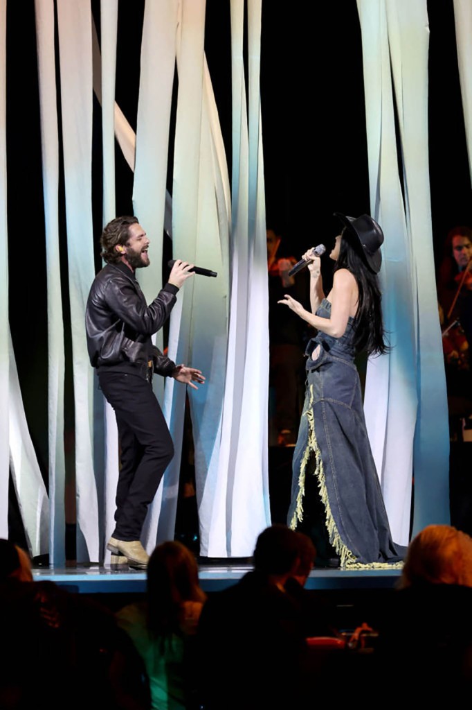 Katy Perry, Thomas Rhett, 2022 CMA Awards 