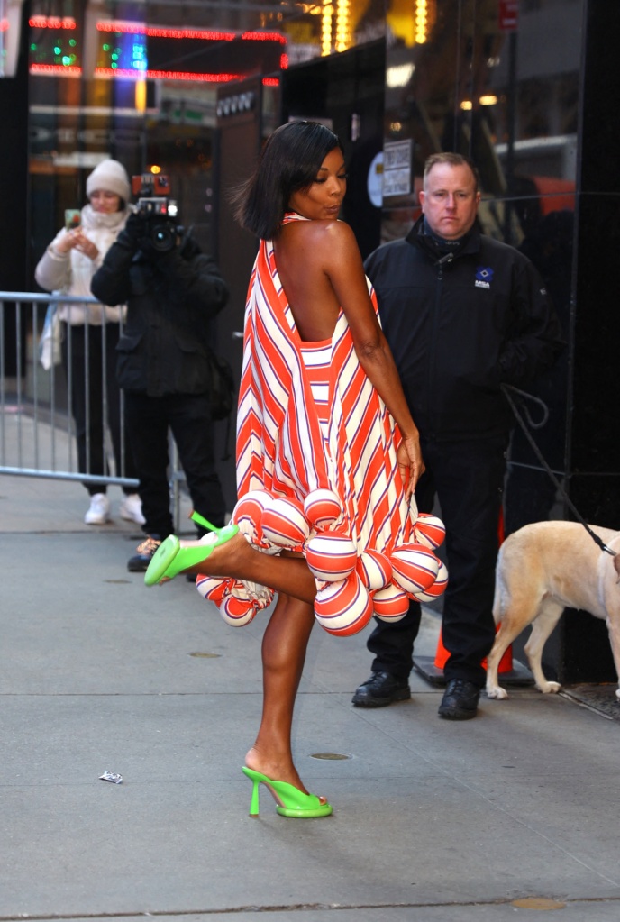 Gabrielle Union braves the cold as she arrives for an appearance on Good Morning America. 21 Nov 2022 Pictured: Gabrielle Union braves the cold as she arrives for an appearance om Good Morning America. Photo credit: Eric Kowalsky / MEGA TheMegaAgency.com +1 888 505 6342 (Mega Agency TagID: MEGA919844_001.jpg) [Photo via Mega Agency]