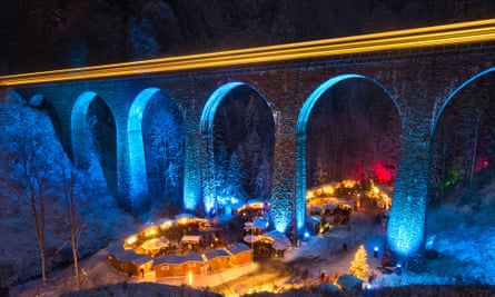 Christmas market in the Ravenna Gorge viaduct