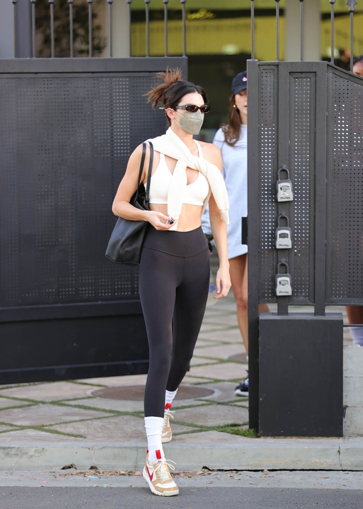 Kendall Jenner, Celebrity Style, Sneakers, Los Angeles 