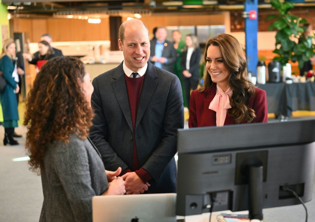 BOSTON, MASSACHUSETTS - DECEMBER 01: Britain's Prince William, Prince of Wales, and Catherine, Princess of Wales, visit Greentown Labs, which bills itself as the worlds largest climate technology startup incubator, on December 1, 2022 in Somerville, United States. The Prince and Princess of Wales are visiting the coastal city of Boston to attend the second annual Earthshot Prize Awards Ceremony, an event which celebrates those whose work is helping to repair the planet. During their trip, which will last for three days, the royal couple will learn about the environmental challenges Boston faces as well as meeting those who are combating the effects of climate change in the area. (Photo by Angela Weiss - Pool/Getty Images)