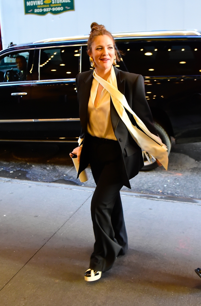 NEW YORK, NEW YORK - JANUARY 26: Drew Barrymore in seen midtown on January 26, 2023 in New York City. (Photo by Raymond Hall /GC Images)