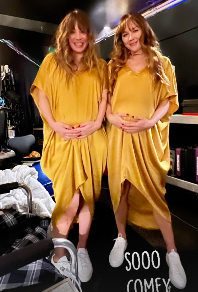 (L-R) Kaley Cuoco and stunt-double Monette Moio show off matching caftans and baby bumps on set.