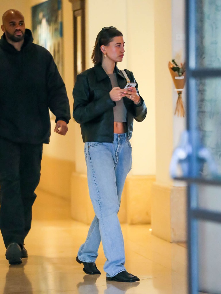 Hailey Bieber, Los Angeles, Celebrity Style, Loafers