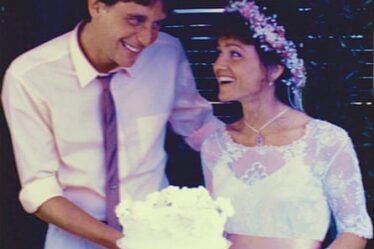 Peter and Chelsea on their wedding day in 1986
