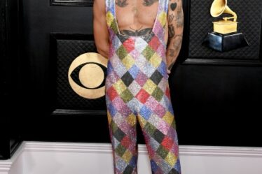Harry Style’s 2023 Grammy Awards Look Just Revived the 70s