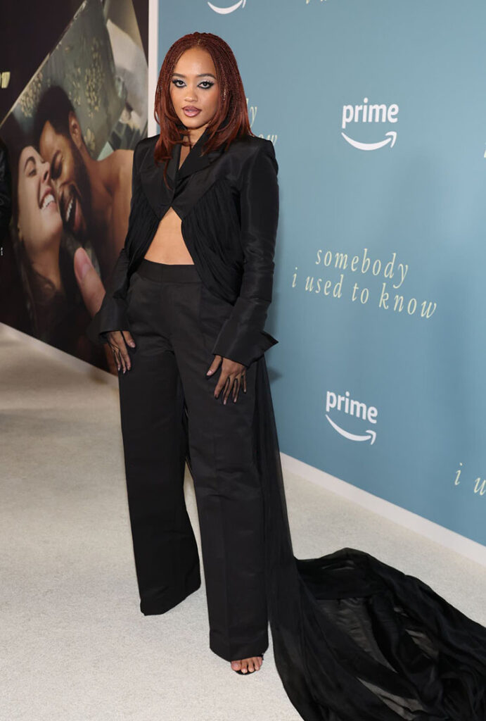 Kiersey Clemons Wore Cong Tri To The 'Somebody I Used To Know' LA PremiereKiersey Clemons Wore Cong Tri To The 'Somebody I Used To Know' LA Premiere