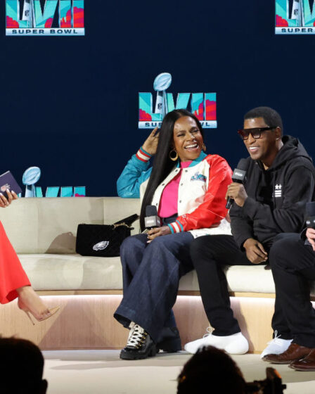 PHOENIX, ARIZONA - FEBRUARY 09: (L-R) MJ Acosta-Ruiz, Sheryl Lee Ralph, Babyface and Chris Stapleton speak onstage during the Super Bowl LVII Pregame & Apple Music Super Bowl LVII Halftime Show Press Conference at Phoenix Convention Center on February 09, 2023 in Phoenix, Arizona. (Photo by Mike Coppola/Getty Images)