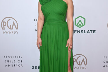 Stephanie Hsu Wore Elie Saab To The 2023 Producers Guild Awards

Green gown

Elie Saab Spring 2023