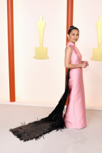 HOLLYWOOD, CALIFORNIA - MARCH 12: Hong Chau attends the 95th Annual Academy Awards on March 12, 2023 in Hollywood, California. (Photo by Arturo Holmes/Getty Images )