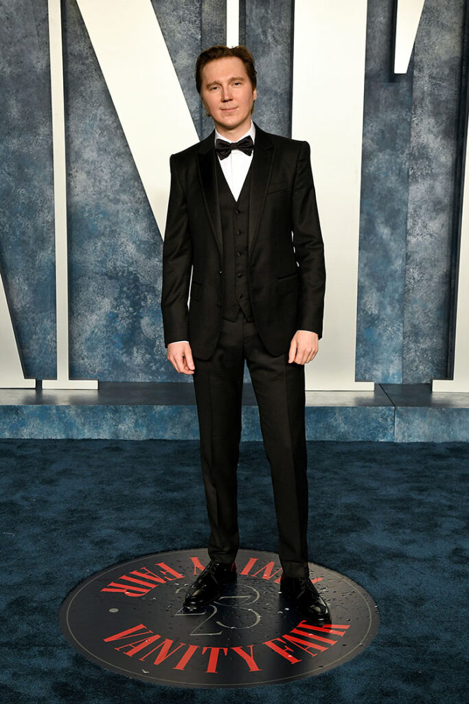 Paul Dano attends the 2023 Vanity Fair Oscar Party

Dolce & Gabbana
