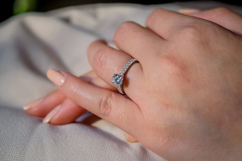 beautiful and chic engagement ring