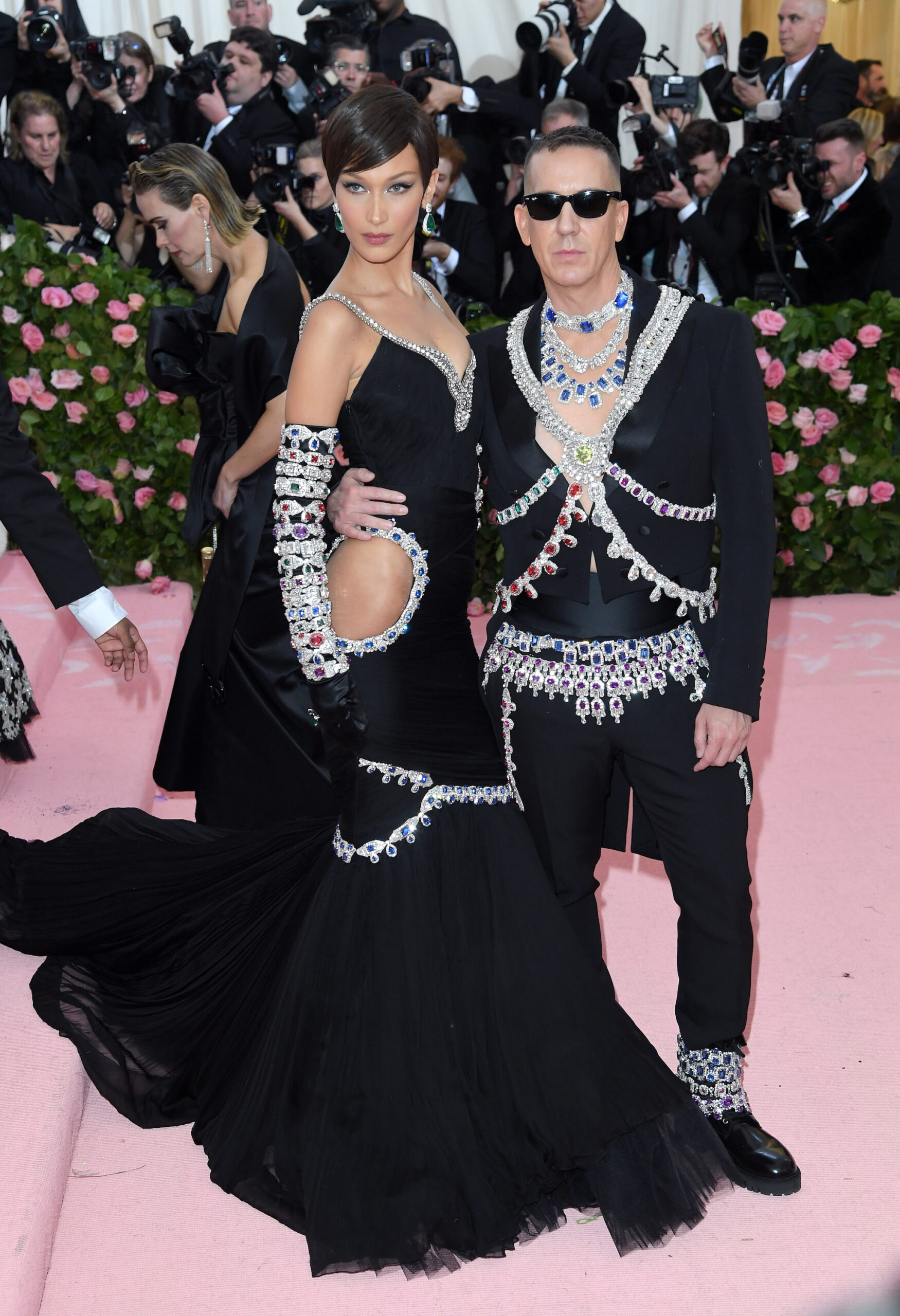  NEW YORK, NEW YORK - MAY 06: Bella Hadid and Jeremy Scott arrive for the 2019 Met Gala celebrating Camp: Notes on Fashion at The Metropolitan Museum of Art on May 06, 2019 in New York City. (Photo by Karwai Tang/Getty Images)