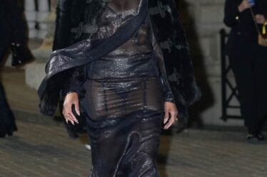 Ciara, Dundas, Paris Fashion Week, Pointy Heels