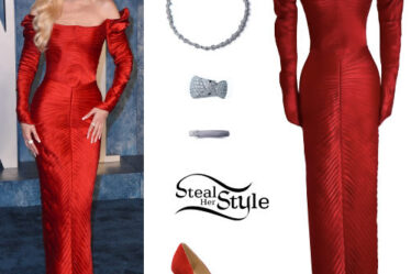 Gigi Hadid: 2023 Vanity Fair Oscar Party