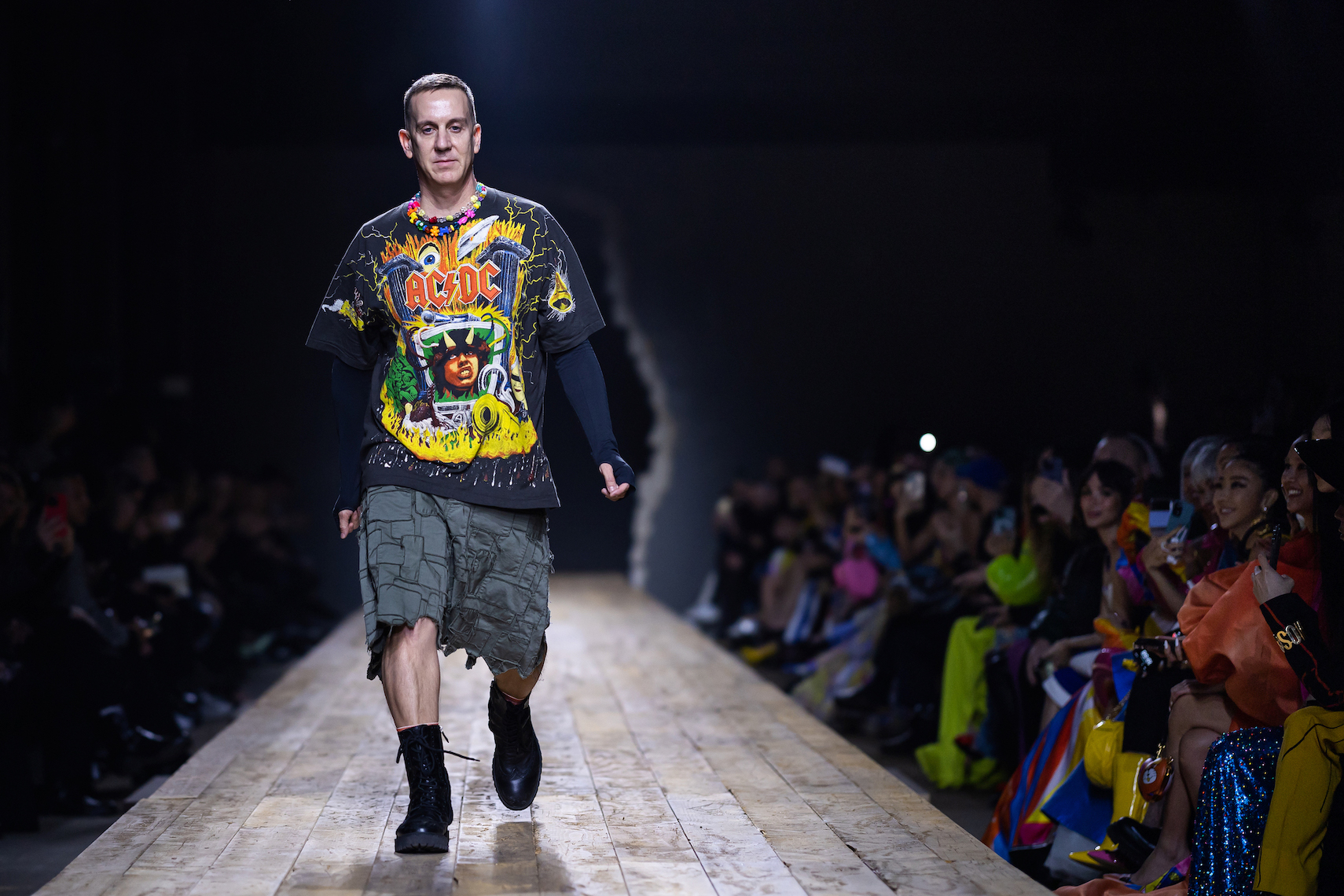  MILAN, ITALY - FEBRUARY 23: Designer Jeremy Scott walks the runway at the Moschino fashion show during the Milan Fashion Week Womenswear Fall/Winter 2023/2024 on February 23, 2023 in Milan, Italy. (Photo by Justin Shin/Getty Images)
