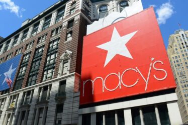 Macy’s Insider Spring to Replace Turnaround CEO Gennette Next Year