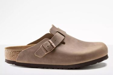The Viral Birkenstock Boston Clogs Are in Stock at This Retailer
