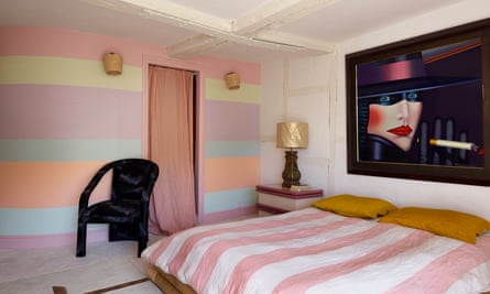Shut eye: pop art designs and ice-cream shades in the bedroom.