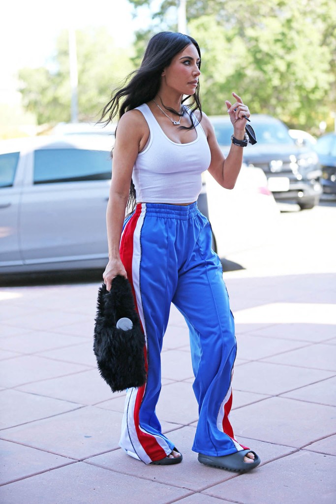 Kim Kardashian, Celebrity Style, Los Angeles, Skim Tank Top, Vetements Trousers
