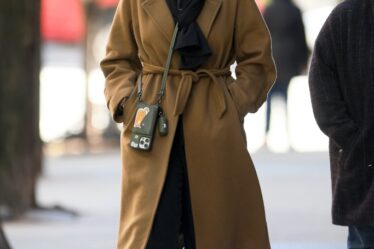 blake lively, coat, sneakers, nyc, celebrity style