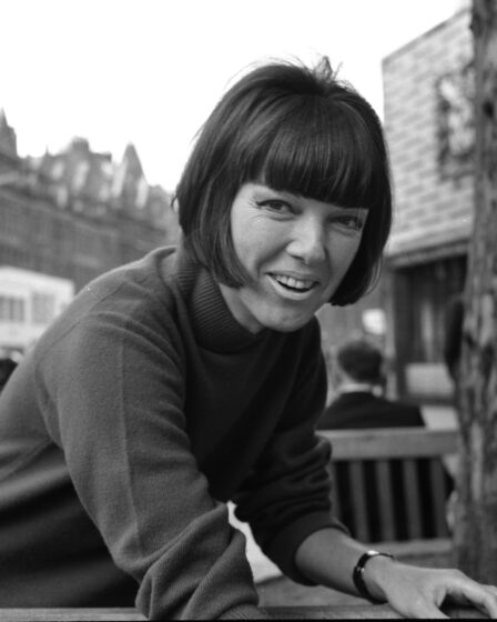Mary Quant, fashion designer and expert, pictured in London, 18th September 1962 . (Photo by Tommy Lea/Mirrorpix/Getty Images)