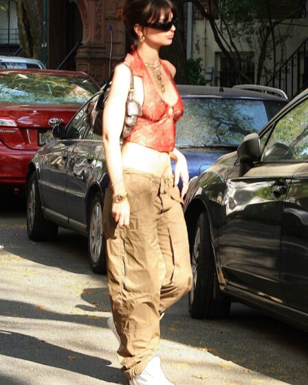 Emily Ratajkowski, Celebrity Style, New York City, White Sneakers
