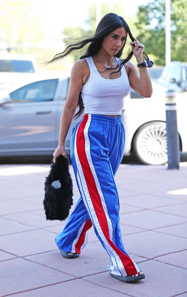 Kim Kardashian, Celebrity Style, Los Angeles, Skim Tank Top, Vetements Trousers, Yeezy Slides