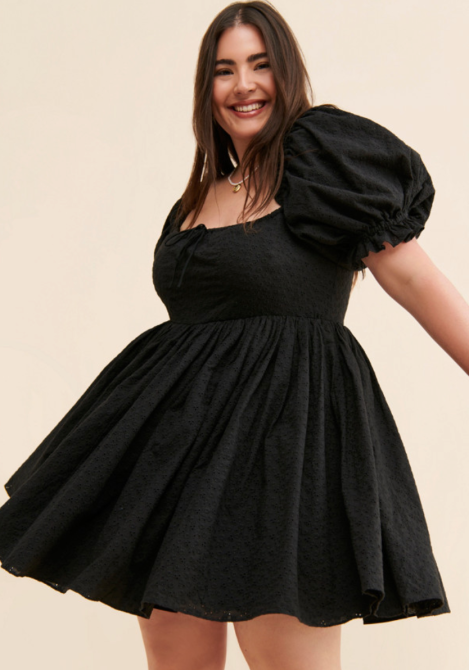STYLECASTER | Best Plus Size Clothing Rental Subscriptions 