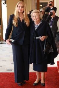 LONDON, ENGLAND - MAY 05: Catharina-Amalia Beatrix Carmen Victoria and Beatrix of the Netherlands attend the Coronation Reception for overseas guests at Buckingham Palace on May 05, 2023 in London, England. (Photo by Chris Jackson/Getty Images)